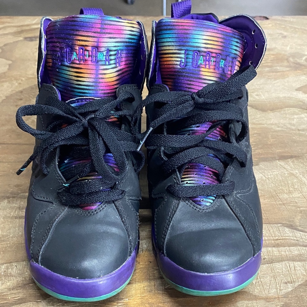 Nike Air Jordan 7 Retro 'Lola Bunny' (GS) size 5.5y